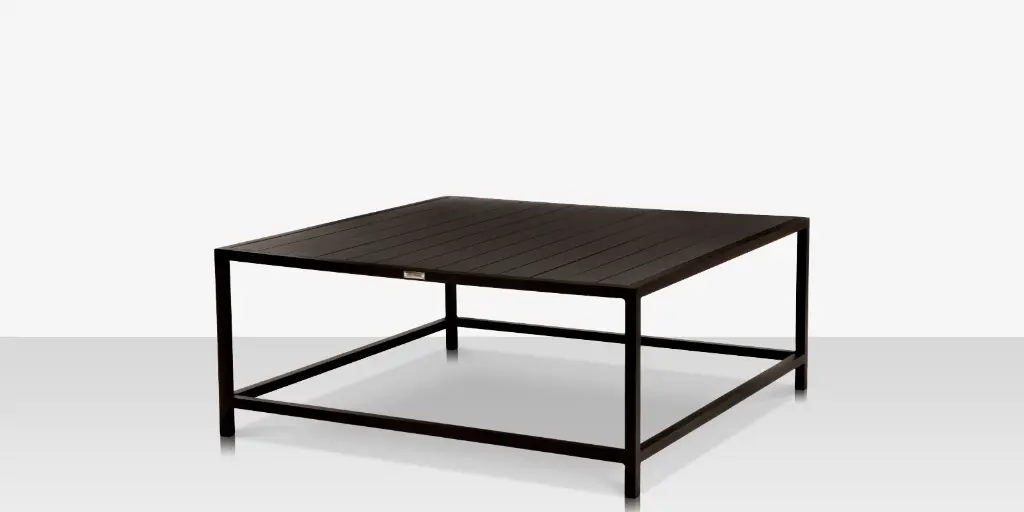 02_delano_coffee_table_sq_02_plain_black_angle.webp