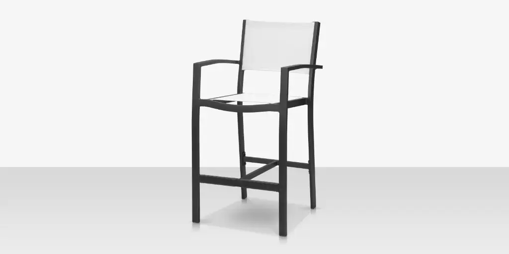 02_fusion_black_bar_armchair_angle.webp