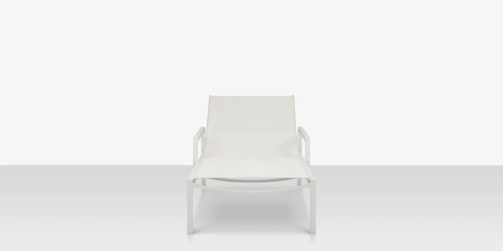 fusion_chaise_white_front.webp
