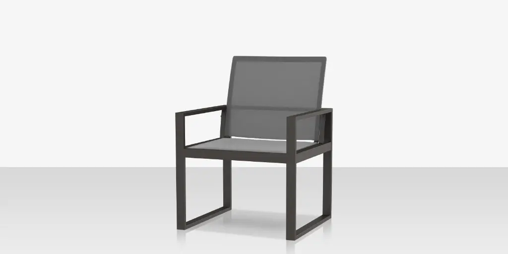 02_iconic_dining_armchair_highback_xl_angle.webp