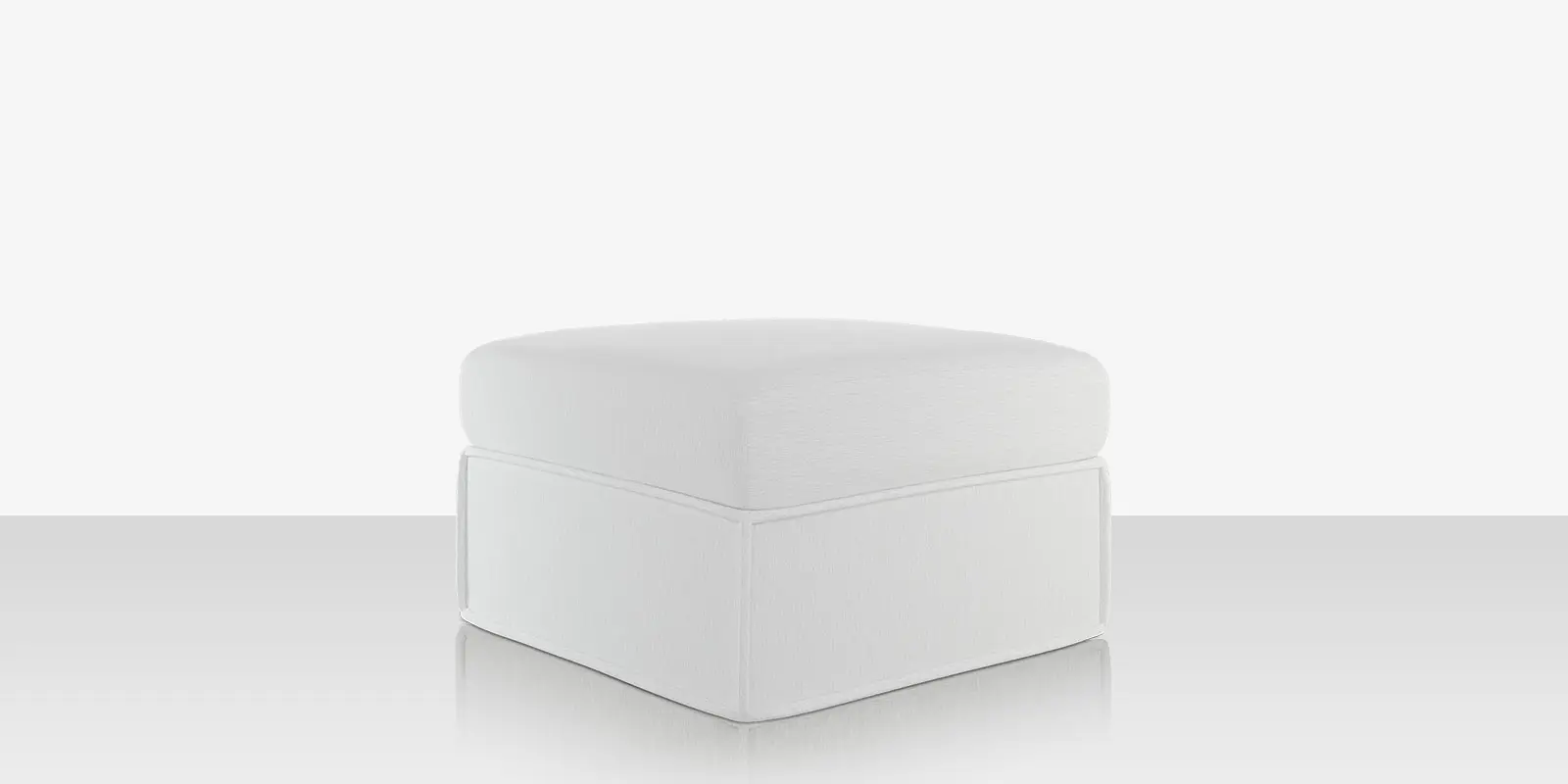 luna_ottoman_white_angle_02.webp