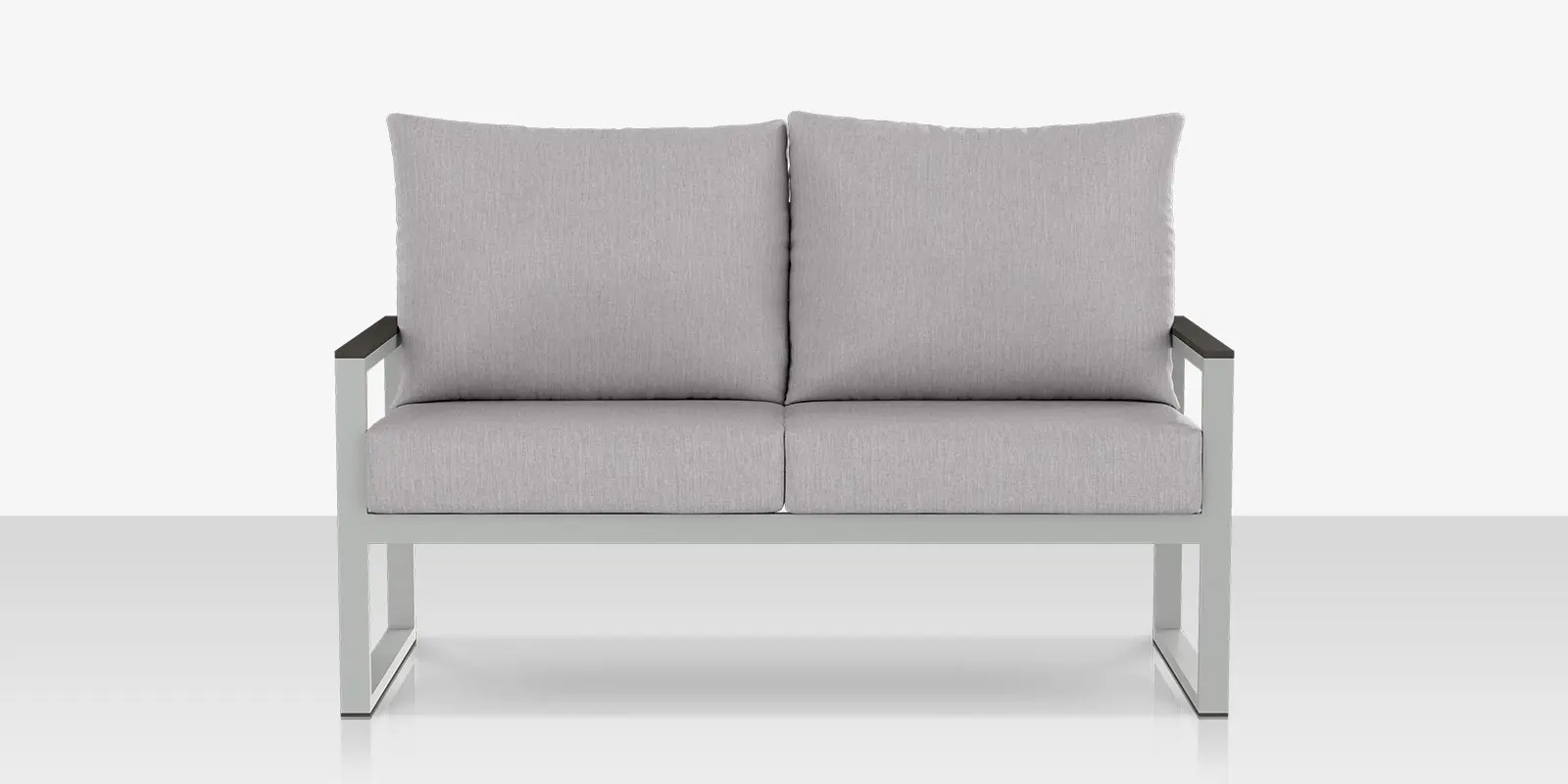 01_modera_new_loveseat_front.webp