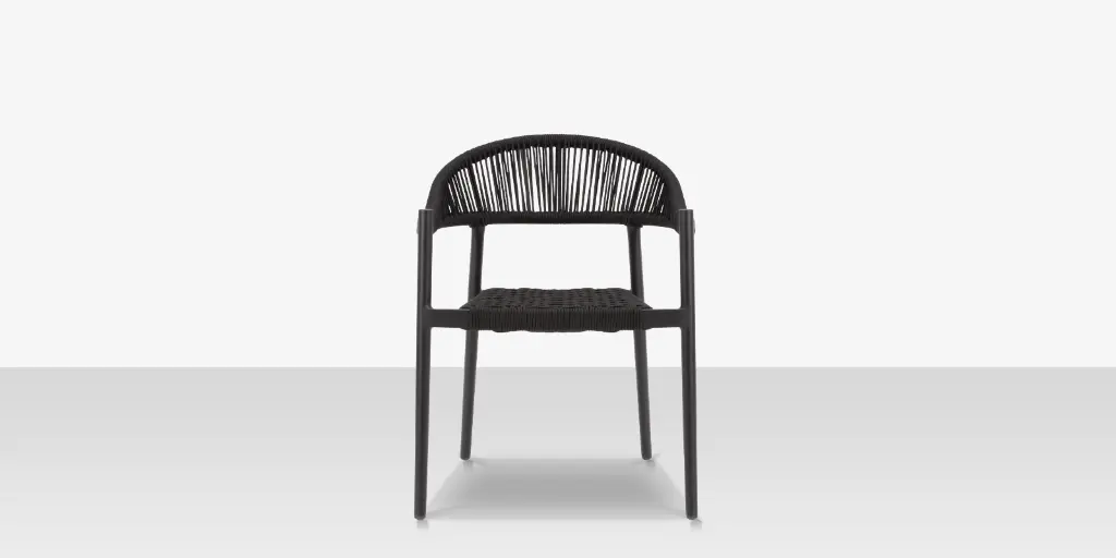 01_skye_dining_chair_black_front.webp