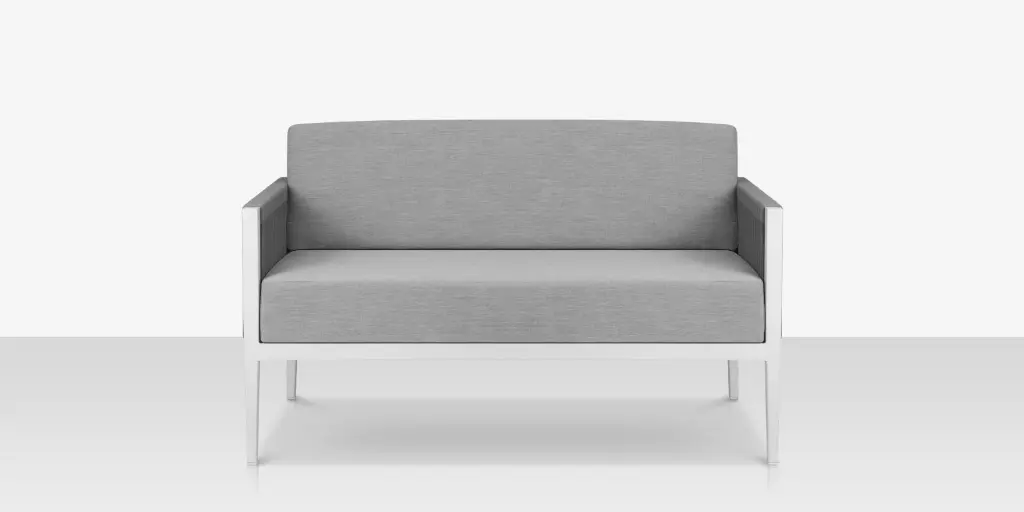 05_skye_loveseat_front.webp