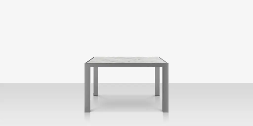 porcelain_table_51x51_front.webp