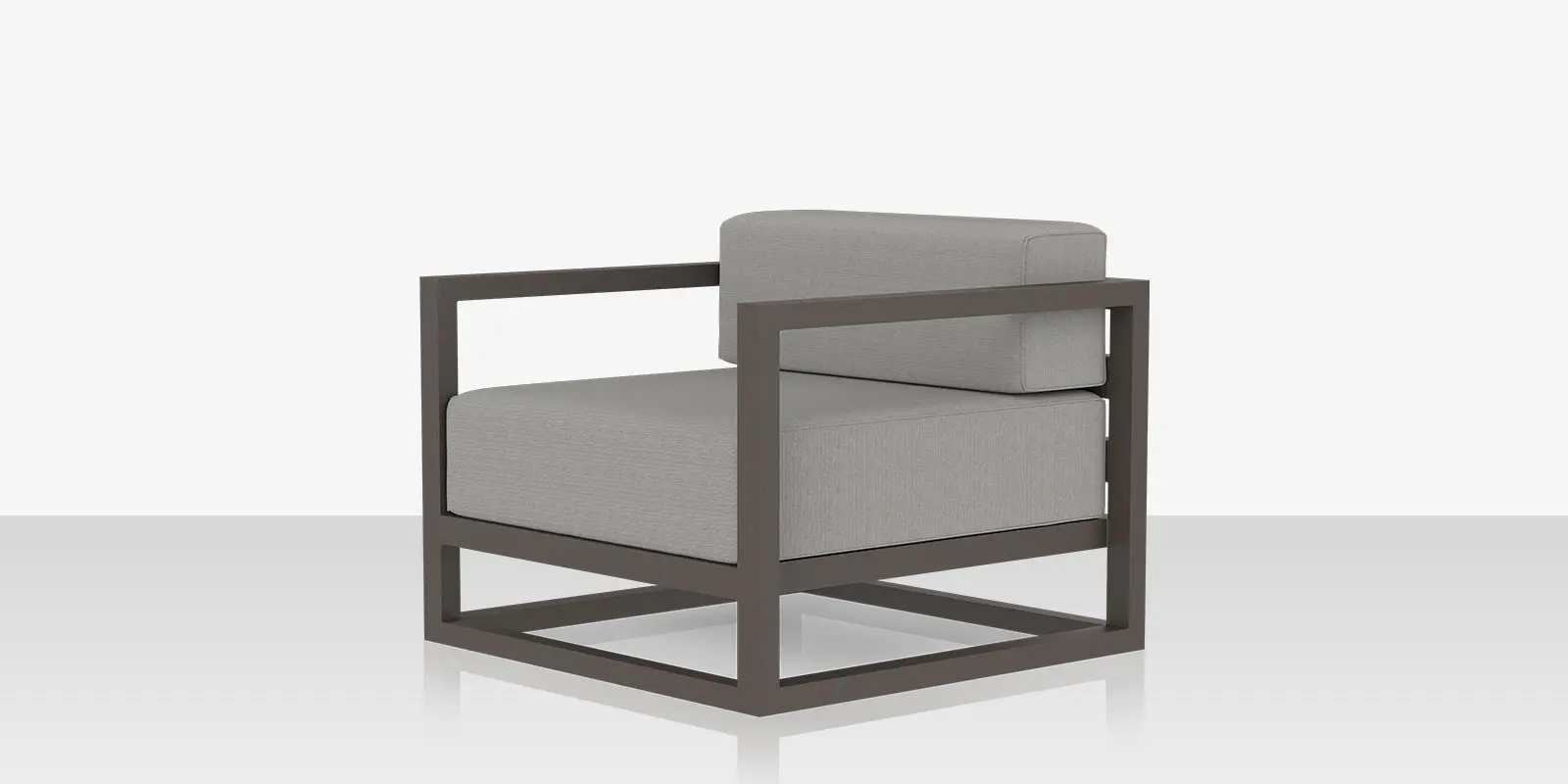 iconic_clubchair_gray_angle_02.webp