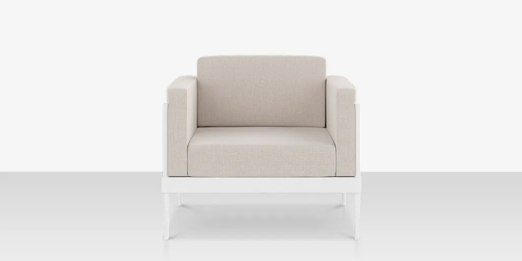 oliver_clubchair_front.webp