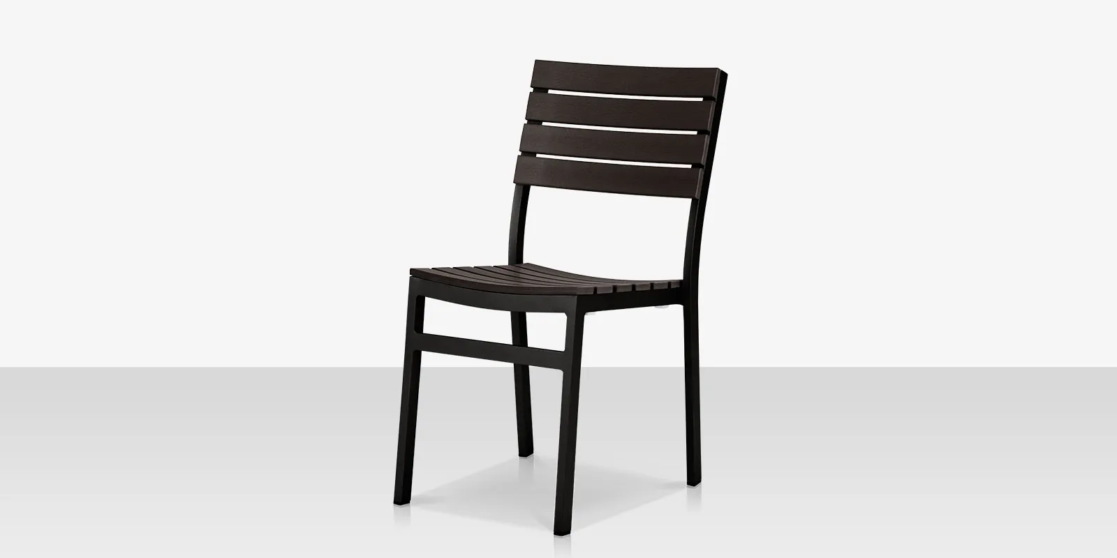 vienna_dining_armlesschair_black_black_angle.webp